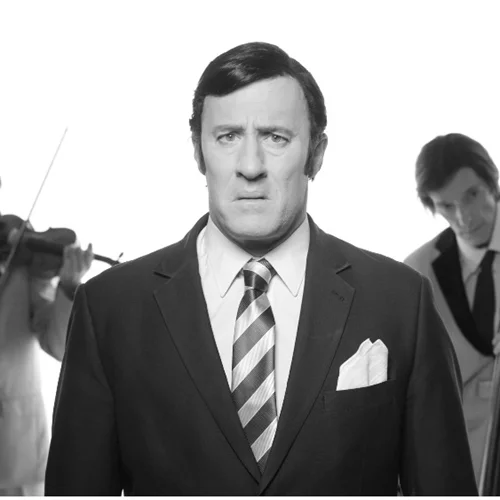 5 λόγοι για να δούμε το «Ξύπνα Βασίλη»